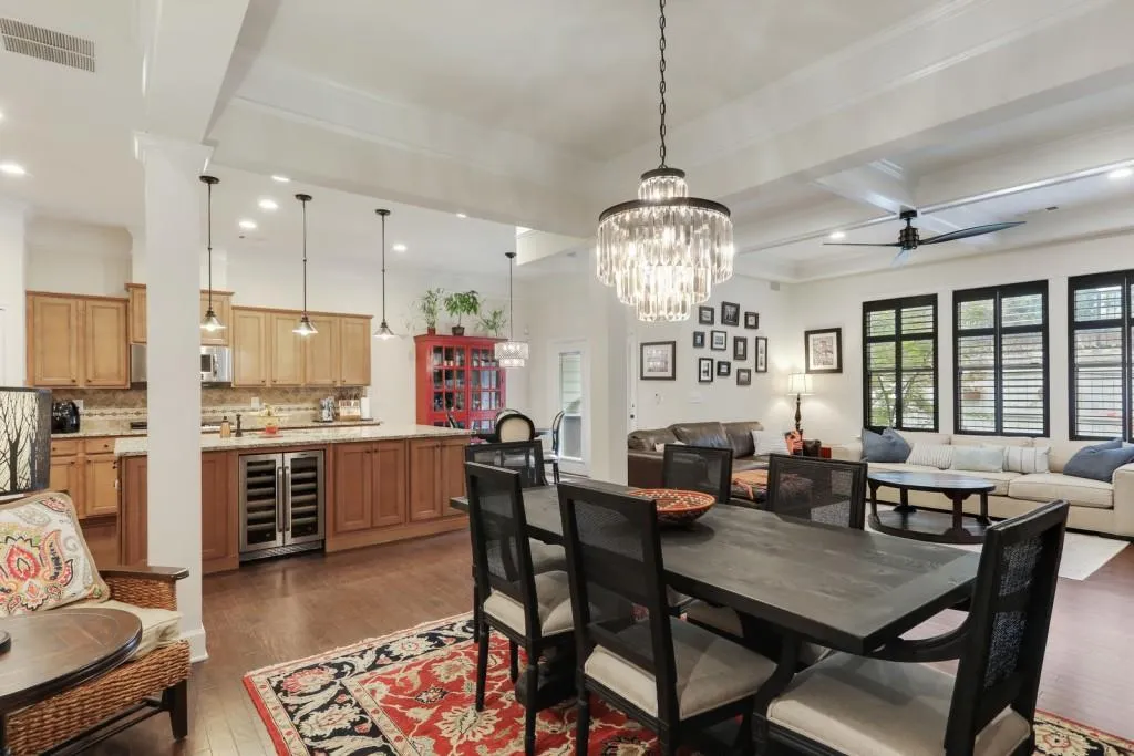 5535 Parkerton Lane, Atlanta, Georgia 30342, 3 Bedrooms Bedrooms, ,3 BathroomsBathrooms,Residential,Sold,5535 Parkerton Lane,6743275