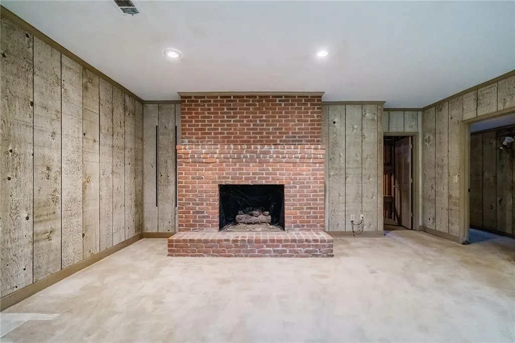 5330 N Powers Ferry Road, Sandy Springs, Georgia 30327, 5 Bedrooms Bedrooms, ,4 BathroomsBathrooms,Residential,Sold,5330 N Powers Ferry Road,7180954