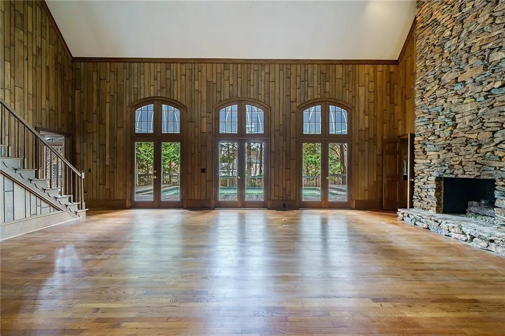 5330 N Powers Ferry Road, Sandy Springs, Georgia 30327, 5 Bedrooms Bedrooms, ,4 BathroomsBathrooms,Residential,Sold,5330 N Powers Ferry Road,7180954