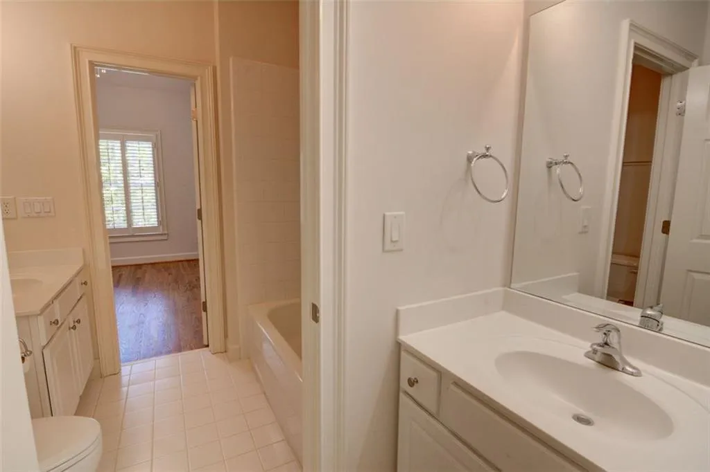 570 Trowbrook Road, Atlanta, Georgia 30350, 6 Bedrooms Bedrooms, ,5 BathroomsBathrooms,Residential,Sold,570 Trowbrook Road,7411662