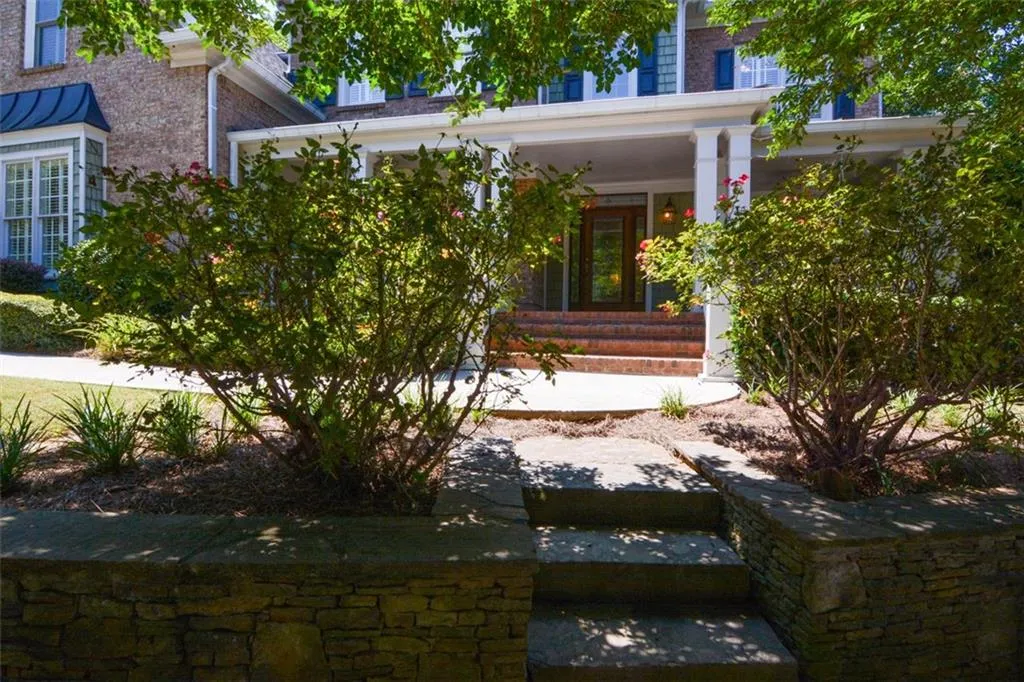 570 Trowbrook Road, Atlanta, Georgia 30350, 6 Bedrooms Bedrooms, ,5 BathroomsBathrooms,Residential,Sold,570 Trowbrook Road,7411662