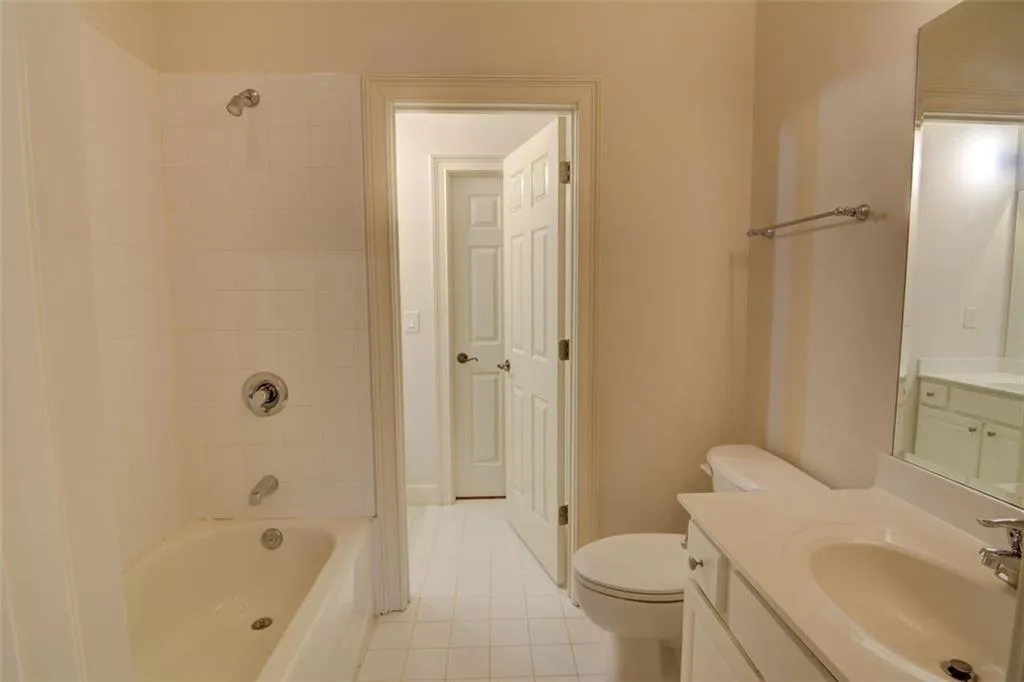 570 Trowbrook Road, Atlanta, Georgia 30350, 6 Bedrooms Bedrooms, ,5 BathroomsBathrooms,Residential,Sold,570 Trowbrook Road,7411662