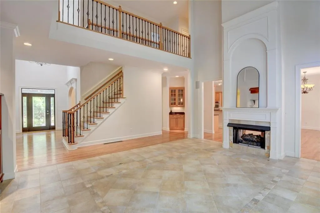 570 Trowbrook Road, Atlanta, Georgia 30350, 6 Bedrooms Bedrooms, ,5 BathroomsBathrooms,Residential,Sold,570 Trowbrook Road,7411662