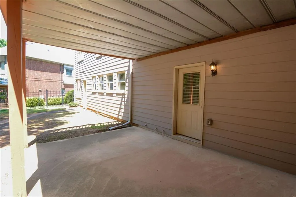 570 Trowbrook Road, Atlanta, Georgia 30350, 6 Bedrooms Bedrooms, ,5 BathroomsBathrooms,Residential,Sold,570 Trowbrook Road,7411662