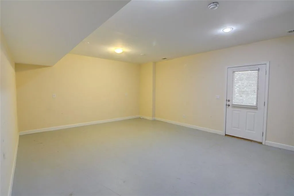 570 Trowbrook Road, Atlanta, Georgia 30350, 6 Bedrooms Bedrooms, ,5 BathroomsBathrooms,Residential,Sold,570 Trowbrook Road,7411662