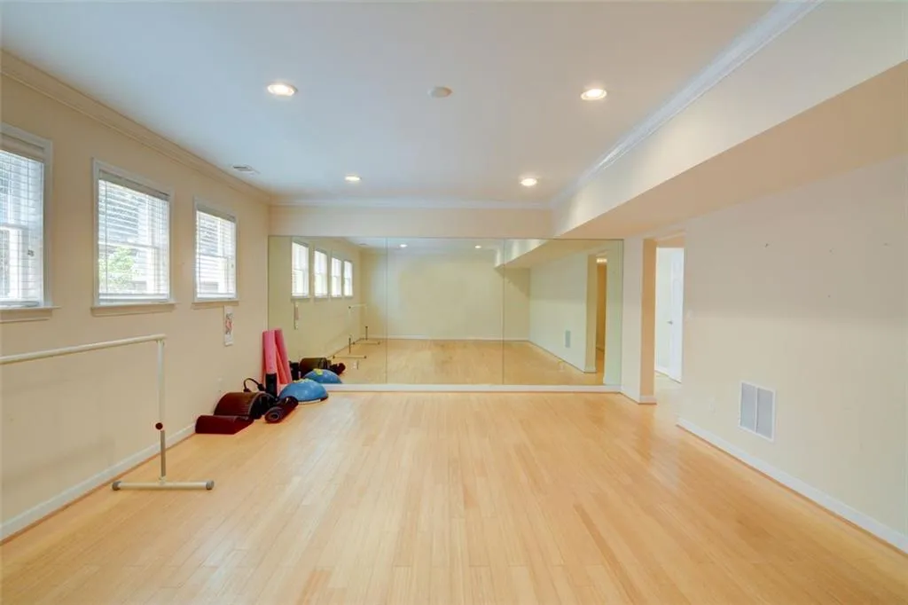 570 Trowbrook Road, Atlanta, Georgia 30350, 6 Bedrooms Bedrooms, ,5 BathroomsBathrooms,Residential,Sold,570 Trowbrook Road,7411662