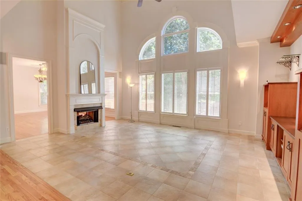 570 Trowbrook Road, Atlanta, Georgia 30350, 6 Bedrooms Bedrooms, ,5 BathroomsBathrooms,Residential,Sold,570 Trowbrook Road,7411662