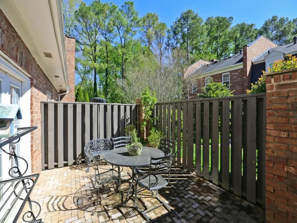 12 Palace Green Place Nw, Atlanta, Georgia 30318, 2 Bedrooms Bedrooms, ,2 BathroomsBathrooms,Residential,Sold,12 Palace Green Place Nw,5672118