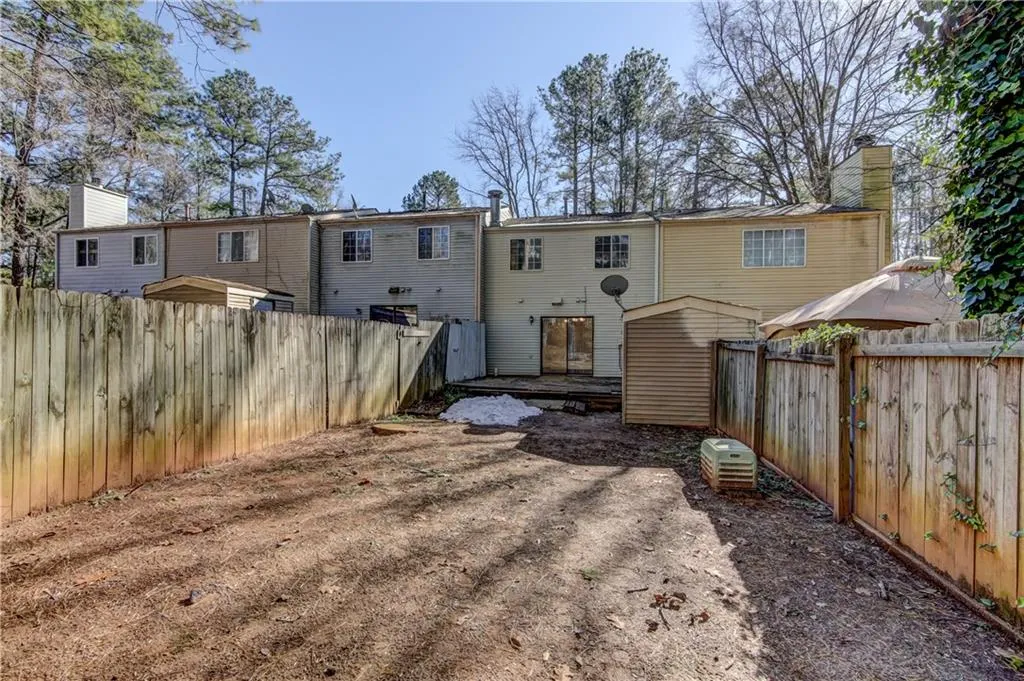 8903 Roberts Drive, Sandy Springs, Georgia 30350, 2 Bedrooms Bedrooms, ,2 BathroomsBathrooms,Residential,Sold,8903 Roberts Drive,5946717