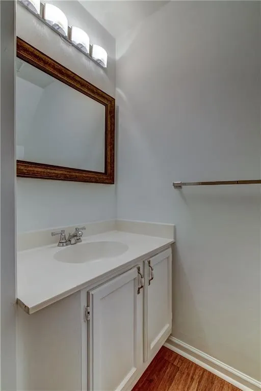 8903 Roberts Drive, Sandy Springs, Georgia 30350, 2 Bedrooms Bedrooms, ,2 BathroomsBathrooms,Residential,Sold,8903 Roberts Drive,5946717