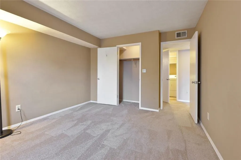 1107 Natchez Trace, Sandy Springs, Georgia 30350, 2 Bedrooms Bedrooms, ,1 BathroomBathrooms,Residential,Sold,1107 Natchez Trace,6824430