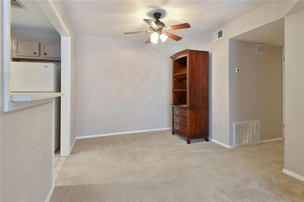 1107 Natchez Trace, Sandy Springs, Georgia 30350, 2 Bedrooms Bedrooms, ,1 BathroomBathrooms,Residential,Sold,1107 Natchez Trace,6824430
