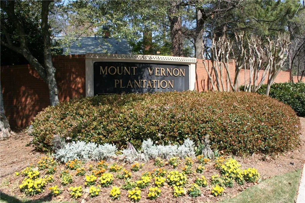 96 Mount Vernon Circle, Sandy Springs, Georgia 30338, 2 Bedrooms Bedrooms, ,2 BathroomsBathrooms,Residential,Sold,96 Mount Vernon Circle,5826784