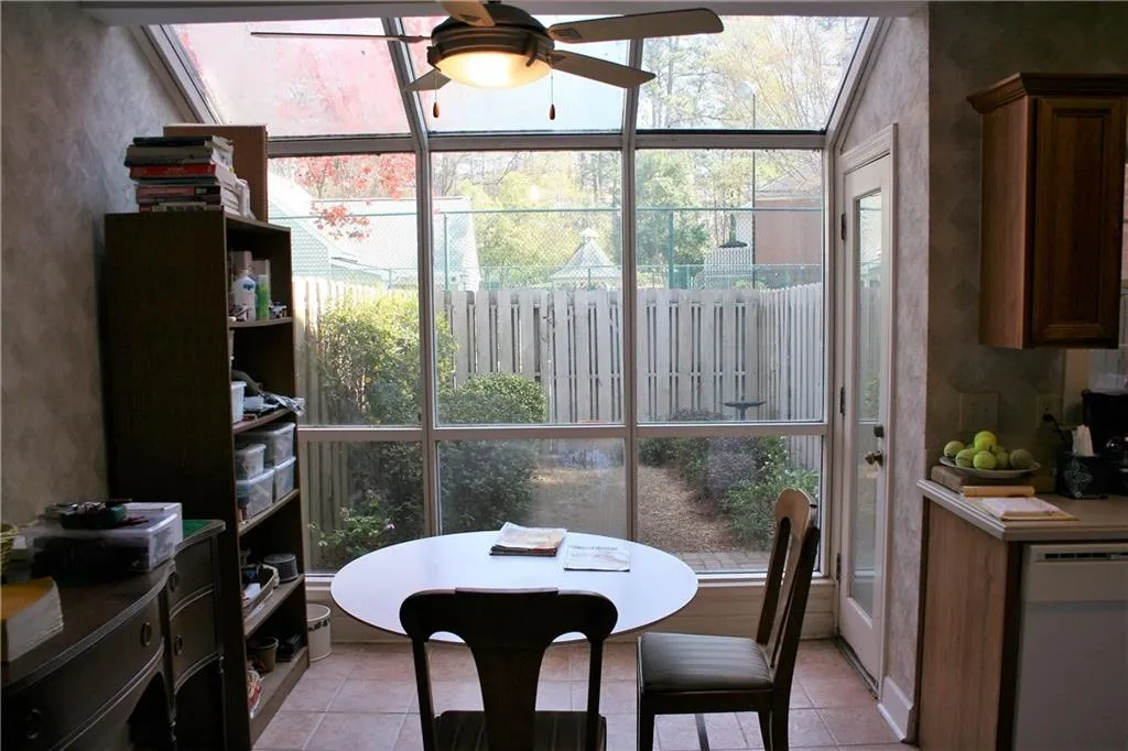 96 Mount Vernon Circle, Sandy Springs, Georgia 30338, 2 Bedrooms Bedrooms, ,2 BathroomsBathrooms,Residential,Sold,96 Mount Vernon Circle,5826784