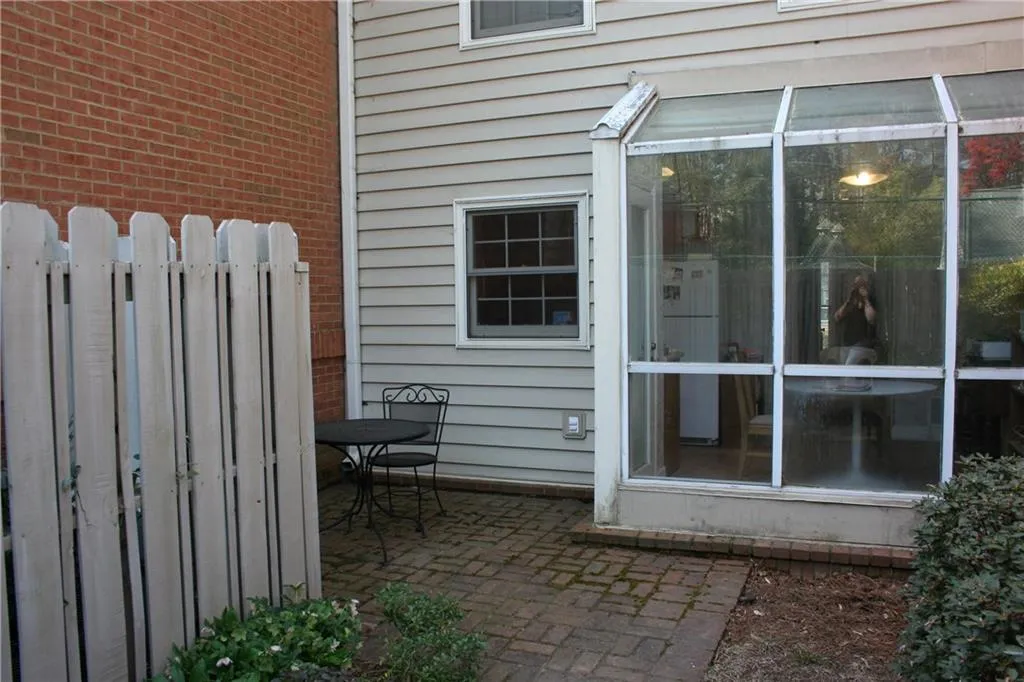 96 Mount Vernon Circle, Sandy Springs, Georgia 30338, 2 Bedrooms Bedrooms, ,2 BathroomsBathrooms,Residential,Sold,96 Mount Vernon Circle,5826784