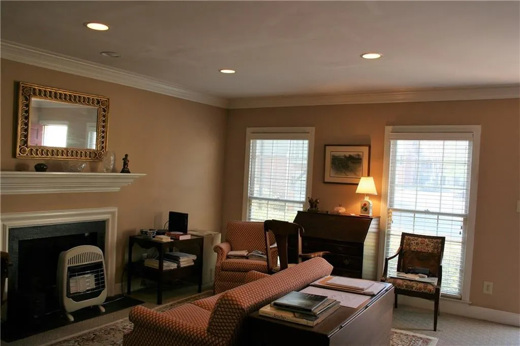 96 Mount Vernon Circle, Sandy Springs, Georgia 30338, 2 Bedrooms Bedrooms, ,2 BathroomsBathrooms,Residential,Sold,96 Mount Vernon Circle,5826784