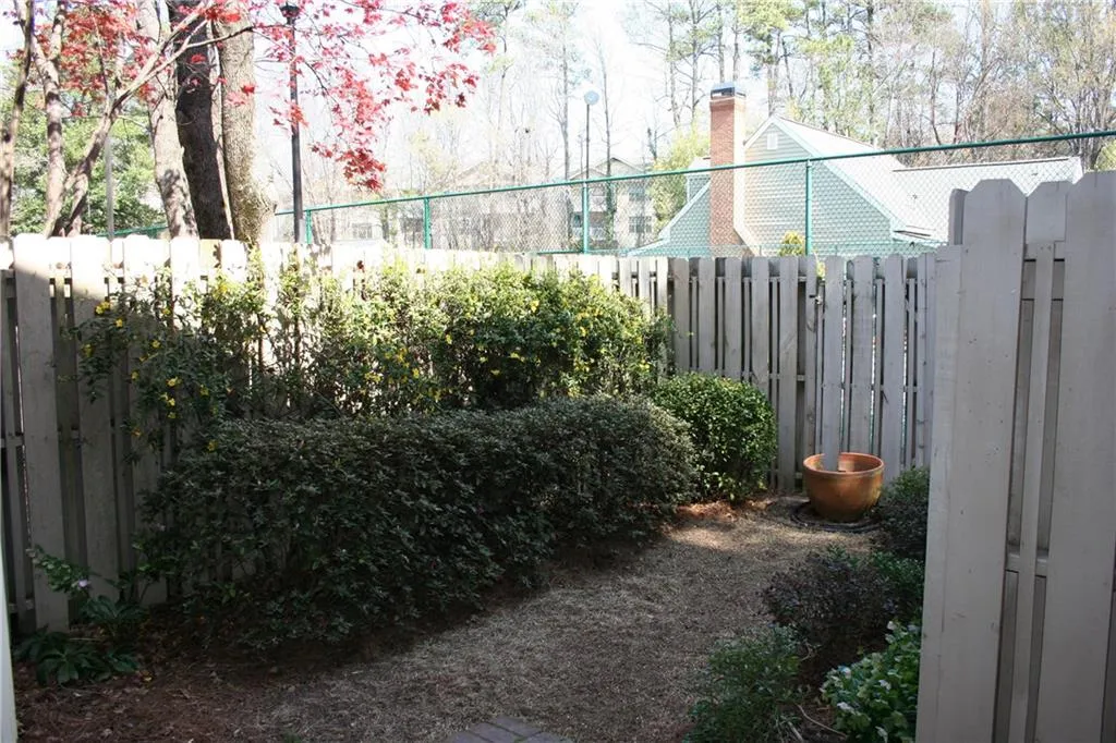 96 Mount Vernon Circle, Sandy Springs, Georgia 30338, 2 Bedrooms Bedrooms, ,2 BathroomsBathrooms,Residential,Sold,96 Mount Vernon Circle,5826784