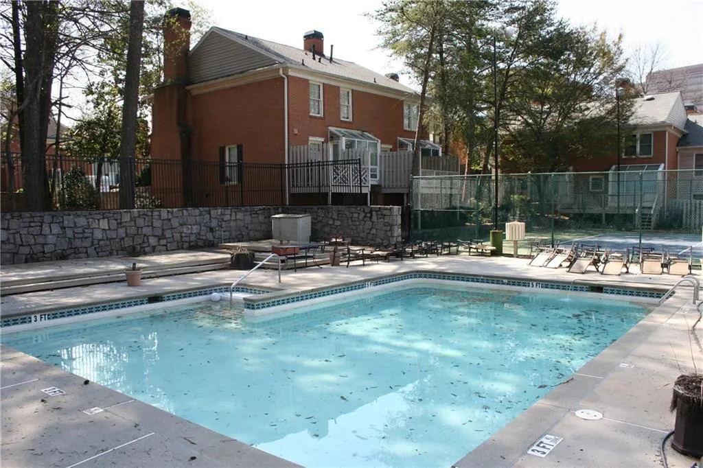 96 Mount Vernon Circle, Sandy Springs, Georgia 30338, 2 Bedrooms Bedrooms, ,2 BathroomsBathrooms,Residential,Sold,96 Mount Vernon Circle,5826784