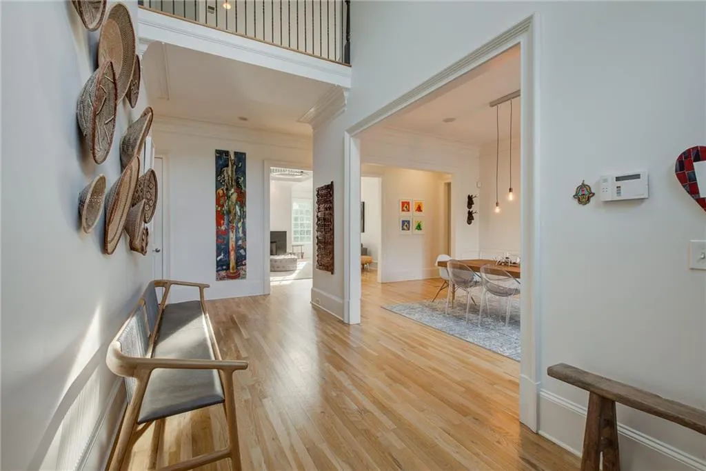 3870 Powers Ferry Road Nw, Atlanta, Georgia 30342, 5 Bedrooms Bedrooms, 0 ,5 BathroomsBathrooms,Residential,For Sale,3870 Powers Ferry Road Nw,7745803