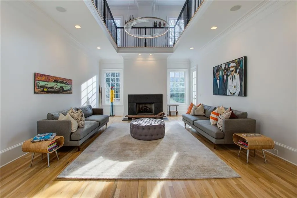 3870 Powers Ferry Road Nw, Atlanta, Georgia 30342, 5 Bedrooms Bedrooms, 0 ,5 BathroomsBathrooms,Residential,For Sale,3870 Powers Ferry Road Nw,7745803