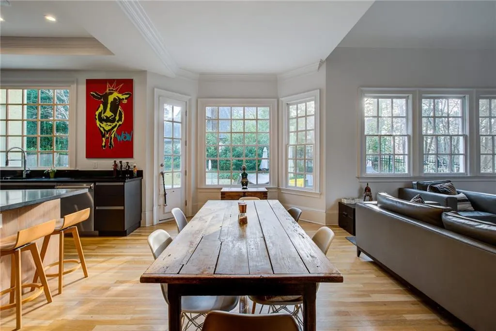 3870 Powers Ferry Road Nw, Atlanta, Georgia 30342, 5 Bedrooms Bedrooms, 0 ,5 BathroomsBathrooms,Residential,For Sale,3870 Powers Ferry Road Nw,7745803