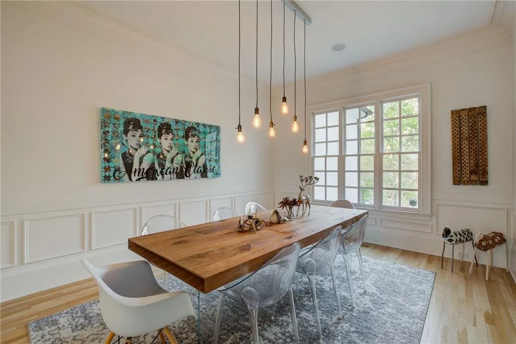 3870 Powers Ferry Road Nw, Atlanta, Georgia 30342, 5 Bedrooms Bedrooms, 0 ,5 BathroomsBathrooms,Residential,For Sale,3870 Powers Ferry Road Nw,7745803