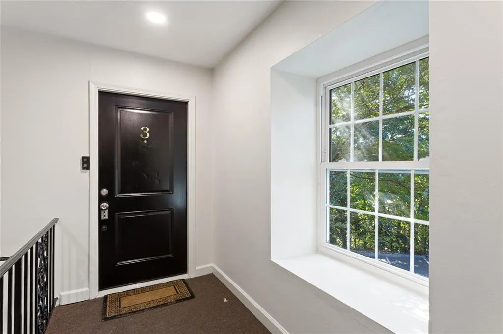 1261 Lavista Road Unit C3, Atlanta, Georgia 30324, 3 Bedrooms Bedrooms, ,2 BathroomsBathrooms,Residential,For Sale,1261 Lavista Road Unit C3,7652487
