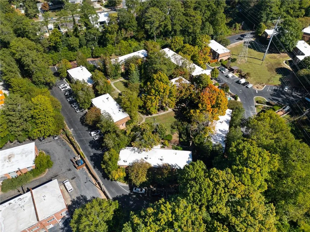 1261 Lavista Road Unit C3, Atlanta, Georgia 30324, 3 Bedrooms Bedrooms, ,2 BathroomsBathrooms,Residential,For Sale,1261 Lavista Road Unit C3,7652487