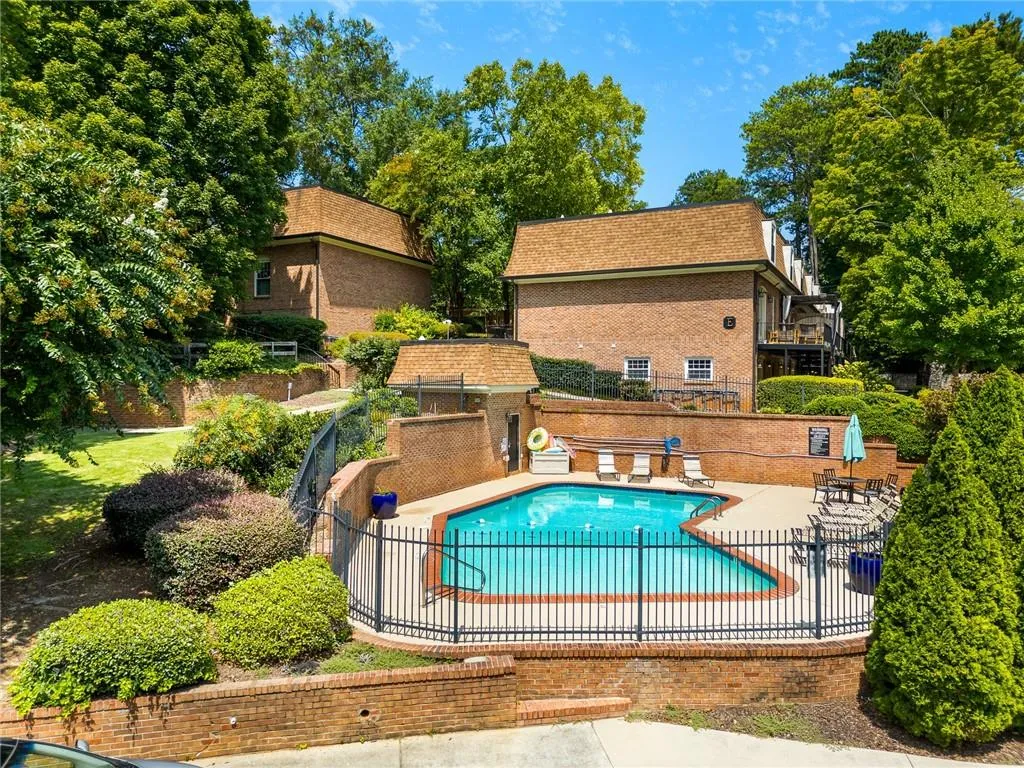 1261 Lavista Road Unit C3, Atlanta, Georgia 30324, 3 Bedrooms Bedrooms, ,2 BathroomsBathrooms,Residential,For Sale,1261 Lavista Road Unit C3,7652487