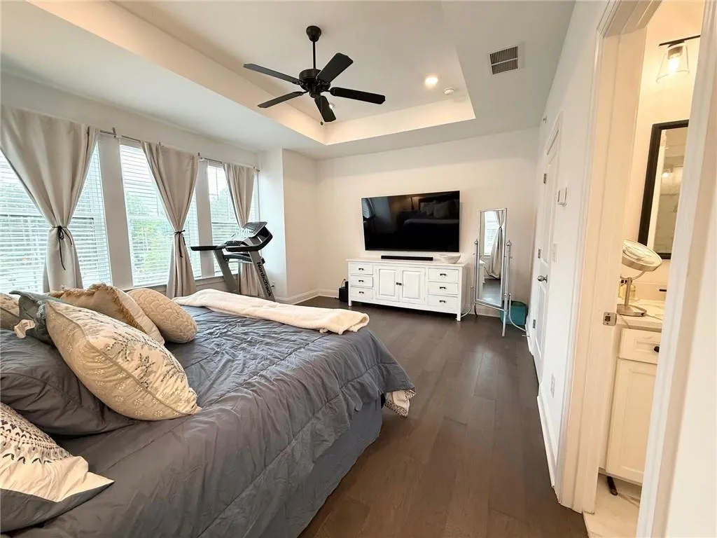 6635 Beacon Drive, Sandy Springs, Georgia 30328, 3 Bedrooms Bedrooms, ,3 BathroomsBathrooms,Residential,For Sale,6635 Beacon Drive,7631395