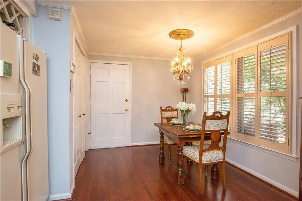 38 Waterford Court, Sandy Springs, Georgia 30328, 2 Bedrooms Bedrooms, ,2 BathroomsBathrooms,Residential,Sold,38 Waterford Court,6090843