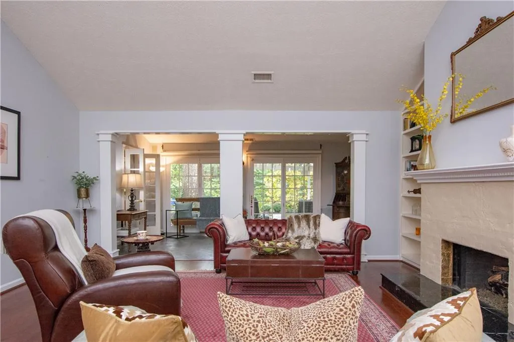 38 Waterford Court, Sandy Springs, Georgia 30328, 2 Bedrooms Bedrooms, ,2 BathroomsBathrooms,Residential,Sold,38 Waterford Court,6090843