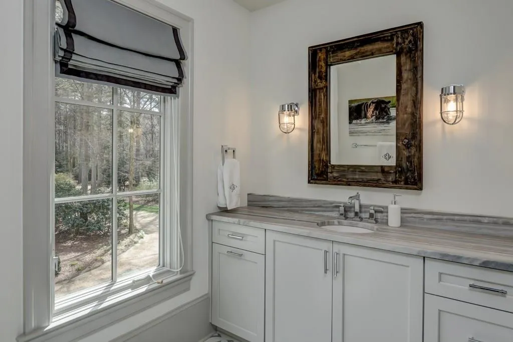 6035 Winterthur Drive, Sandy Springs, Georgia 30328, 5 Bedrooms Bedrooms, ,7 BathroomsBathrooms,Residential,Sold,6035 Winterthur Drive,5798672