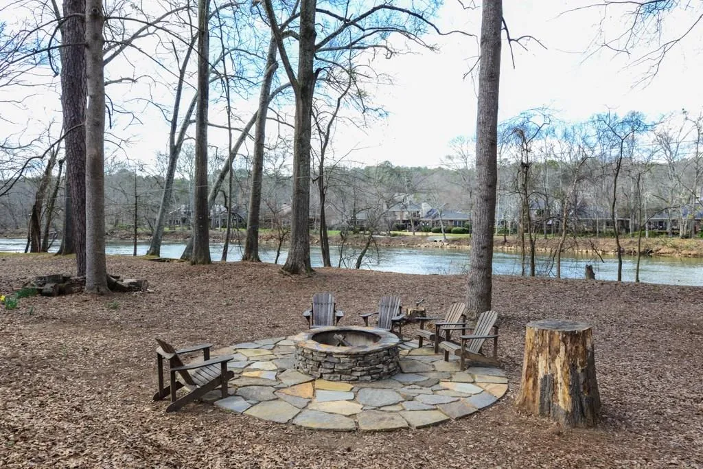 6035 Winterthur Drive, Sandy Springs, Georgia 30328, 5 Bedrooms Bedrooms, ,7 BathroomsBathrooms,Residential,Sold,6035 Winterthur Drive,5798672