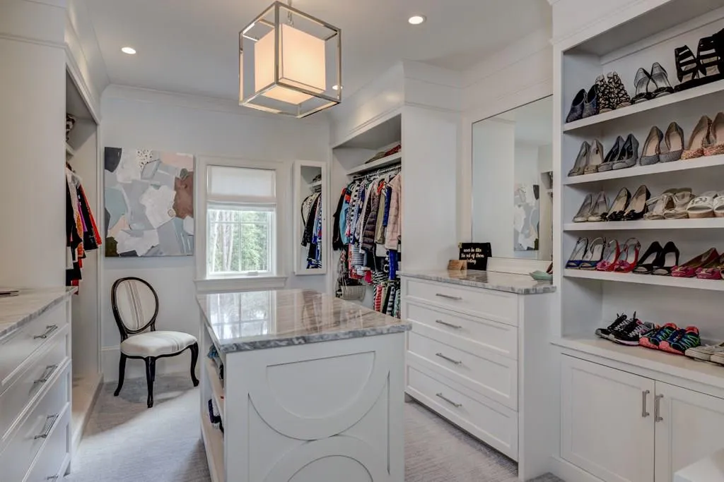 6035 Winterthur Drive, Sandy Springs, Georgia 30328, 5 Bedrooms Bedrooms, ,7 BathroomsBathrooms,Residential,Sold,6035 Winterthur Drive,5798672