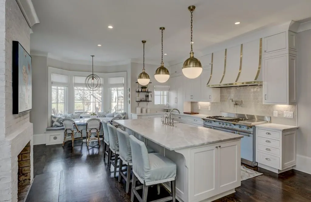 6035 Winterthur Drive, Sandy Springs, Georgia 30328, 5 Bedrooms Bedrooms, ,7 BathroomsBathrooms,Residential,Sold,6035 Winterthur Drive,5798672