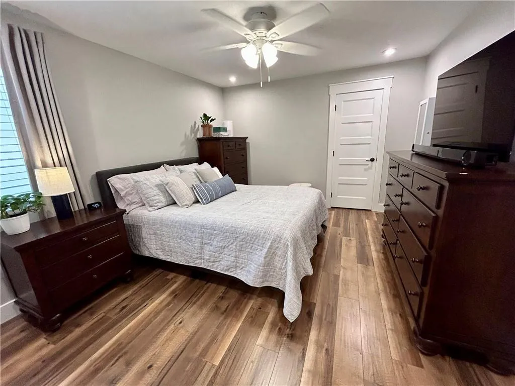 346 Carpenter Drive Unit 24, Sandy Springs, Georgia 30328, 2 Bedrooms Bedrooms, ,2 BathroomsBathrooms,Residential,Sold,346 Carpenter Drive Unit 24,7278577