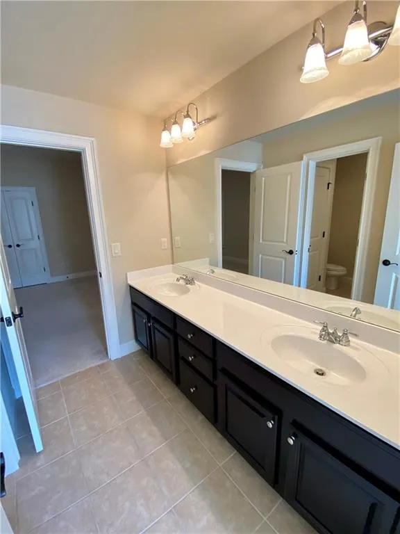 484 Glenmanor Court, Atlanta, Georgia 30328, 5 Bedrooms Bedrooms, ,4 BathroomsBathrooms,Residential,Sold,484 Glenmanor Court,6662339