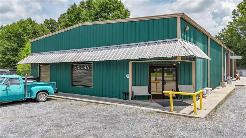 75 North Drive Ne, Calhoun, Georgia 30701