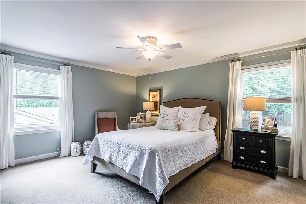 568 Timberland Drive, Atlanta, Georgia 30342, 4 Bedrooms Bedrooms, ,3 BathroomsBathrooms,Residential,Sold,568 Timberland Drive,5860110