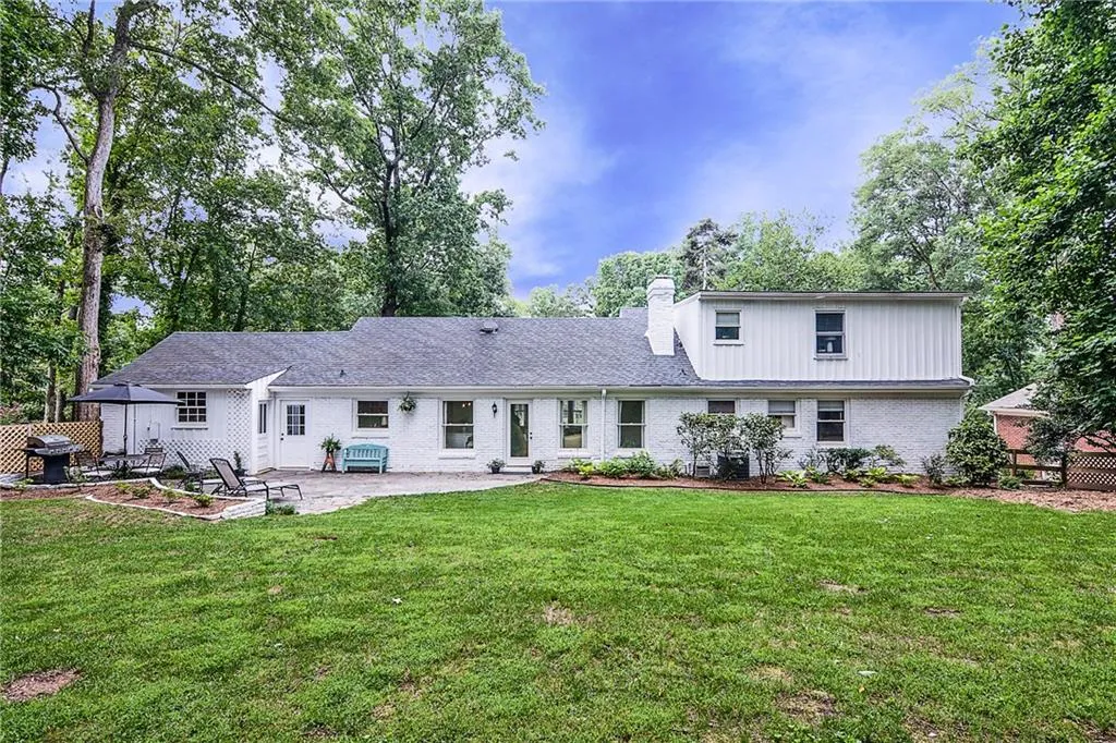568 Timberland Drive, Atlanta, Georgia 30342, 4 Bedrooms Bedrooms, ,3 BathroomsBathrooms,Residential,Sold,568 Timberland Drive,5860110