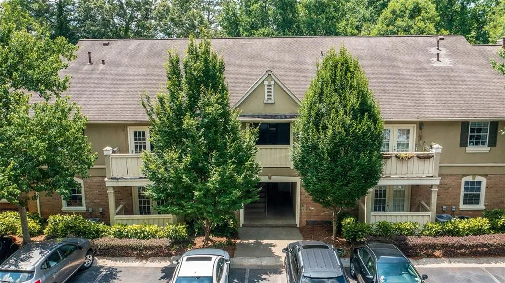 6900 Roswell Road Unit Q15, Atlanta, Georgia 30328, 2 Bedrooms Bedrooms, ,2 BathroomsBathrooms,Residential,Sold,6900 Roswell Road Unit Q15,7080347
