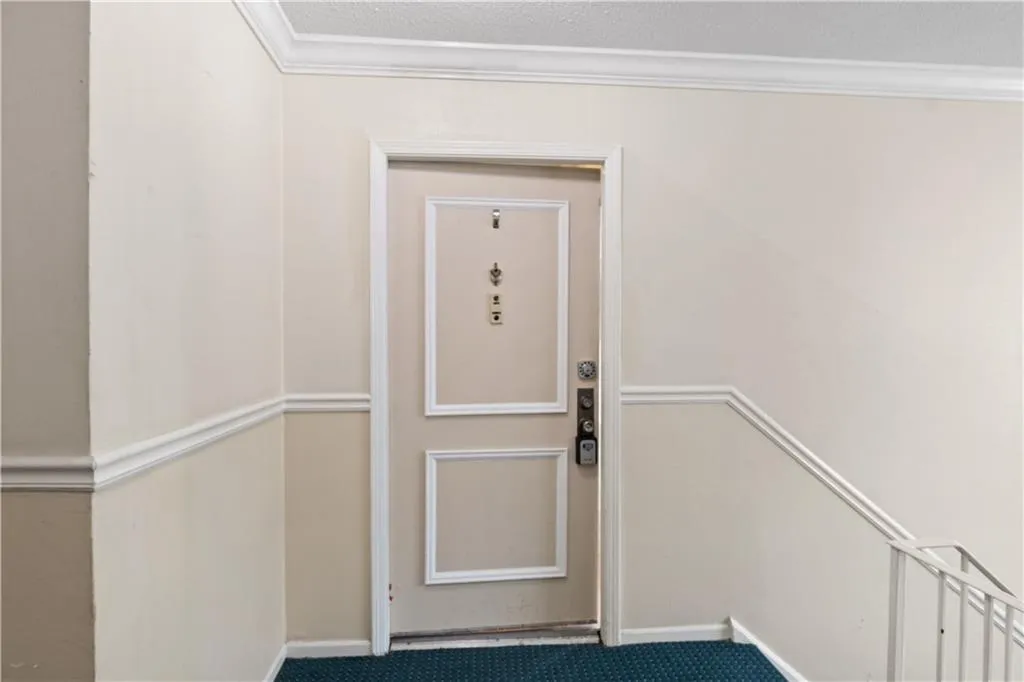 6851 Roswell Road Unit O28, Atlanta, Georgia 30328, 2 Bedrooms Bedrooms, ,2 BathroomsBathrooms,Residential,For Sale,6851 Roswell Road Unit O28,7737524