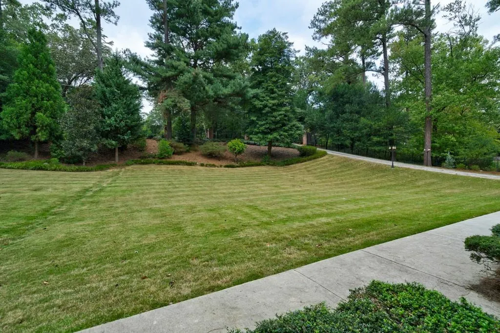 620 River Valley Road, Sandy Springs, Georgia 30328, 4 Bedrooms Bedrooms, ,5 BathroomsBathrooms,Residential,Sold,620 River Valley Road,6629984