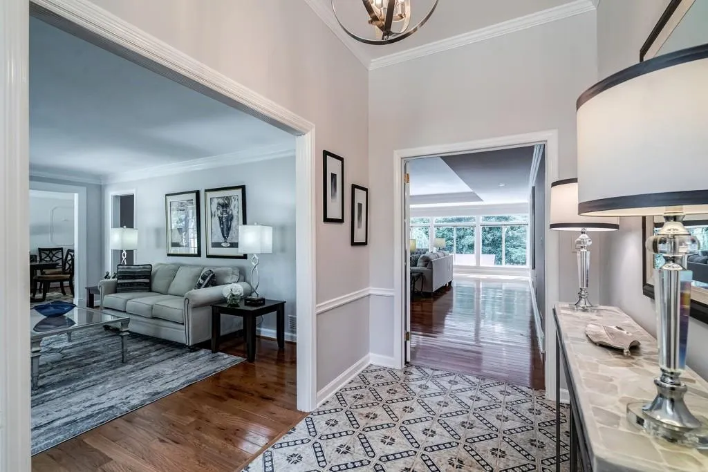 620 River Valley Road, Sandy Springs, Georgia 30328, 4 Bedrooms Bedrooms, ,5 BathroomsBathrooms,Residential,Sold,620 River Valley Road,6629984