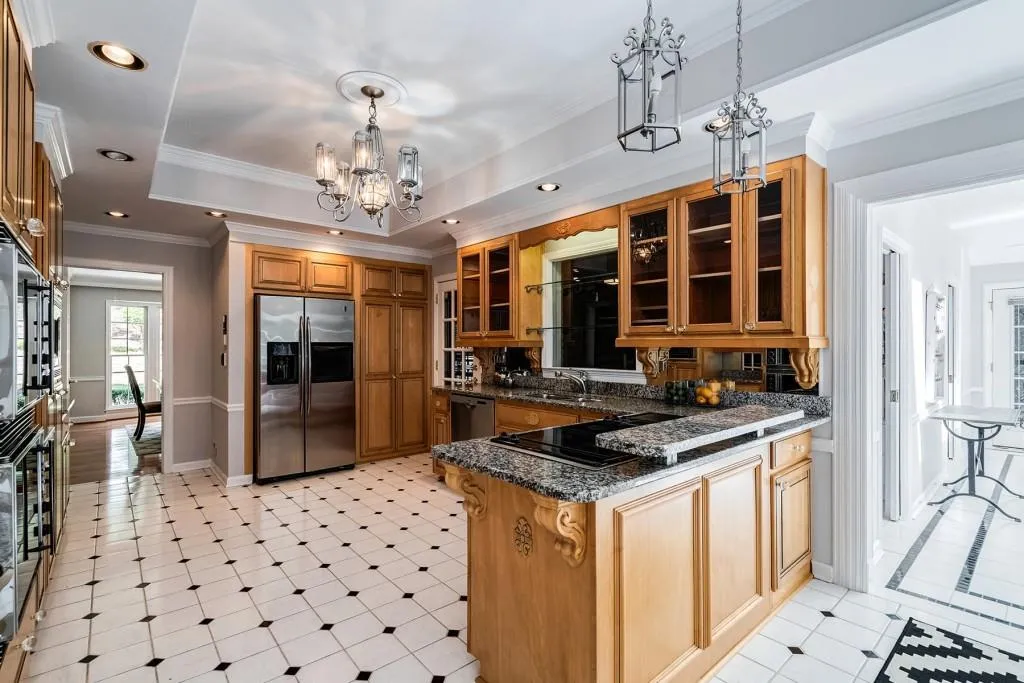 620 River Valley Road, Sandy Springs, Georgia 30328, 4 Bedrooms Bedrooms, ,5 BathroomsBathrooms,Residential,Sold,620 River Valley Road,6629984