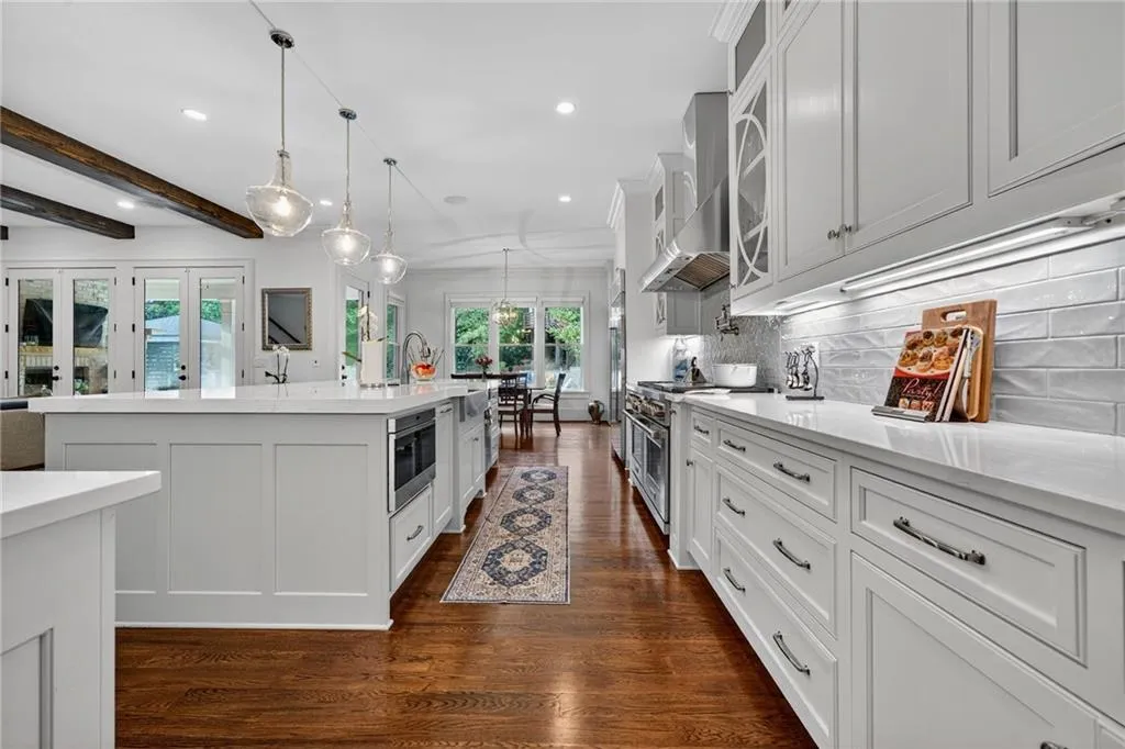 976 Ferncliff Road Ne, Atlanta, Georgia 30324, 6 Bedrooms Bedrooms, ,6 BathroomsBathrooms,Residential,For Sale,976 Ferncliff Road Ne,7659264