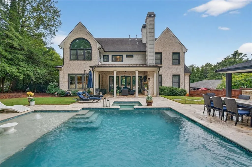 976 Ferncliff Road Ne, Atlanta, Georgia 30324, 6 Bedrooms Bedrooms, ,6 BathroomsBathrooms,Residential,For Sale,976 Ferncliff Road Ne,7659264