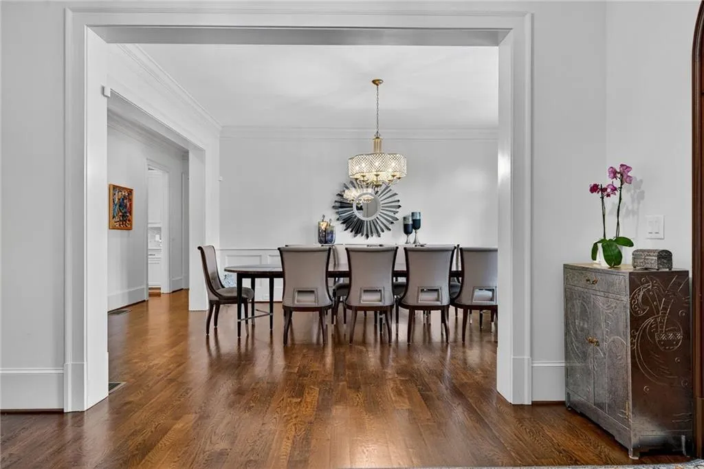 976 Ferncliff Road Ne, Atlanta, Georgia 30324, 6 Bedrooms Bedrooms, ,6 BathroomsBathrooms,Residential,For Sale,976 Ferncliff Road Ne,7659264