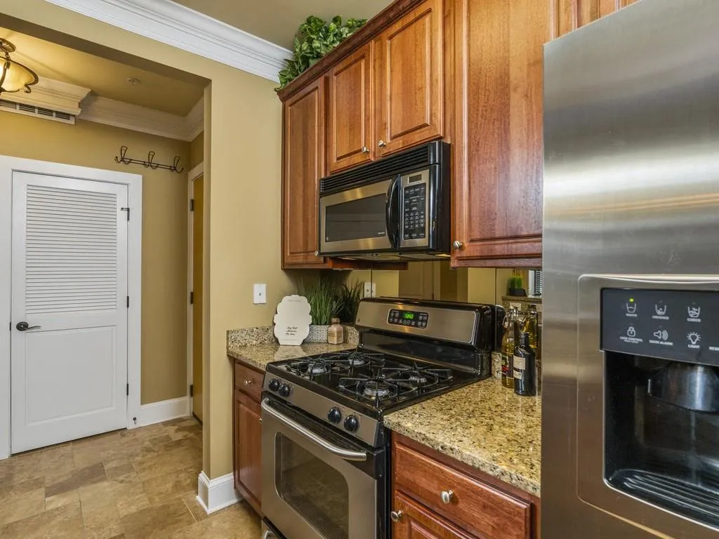 799 Hammond Drive Unit 305, Atlanta, Georgia 30328, 1 Bedroom Bedrooms, ,1 BathroomBathrooms,Residential,Sold,799 Hammond Drive Unit 305,6615420